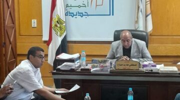 تسليم مبنى الإسعاف وتنفيذ طرق الإسكان الاجتماعي بأخميم الجديدة