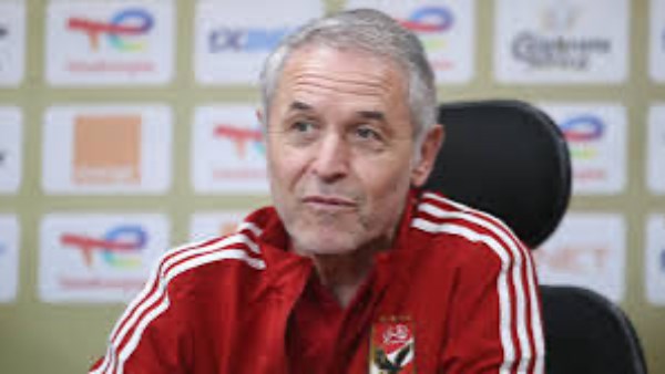 الهلال لا يُعيبه الأجانب.. والأهلي تأخر في إقالة كولر