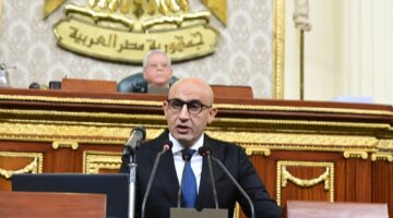 هل يمنح البرلمان “شيكًا على بياض” لوزير التعليم لتغيير نظام الثانوية العامة والتعليم في مصر؟